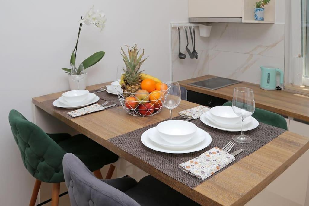 Studio Apartman Karlita Slano Exteriör bild